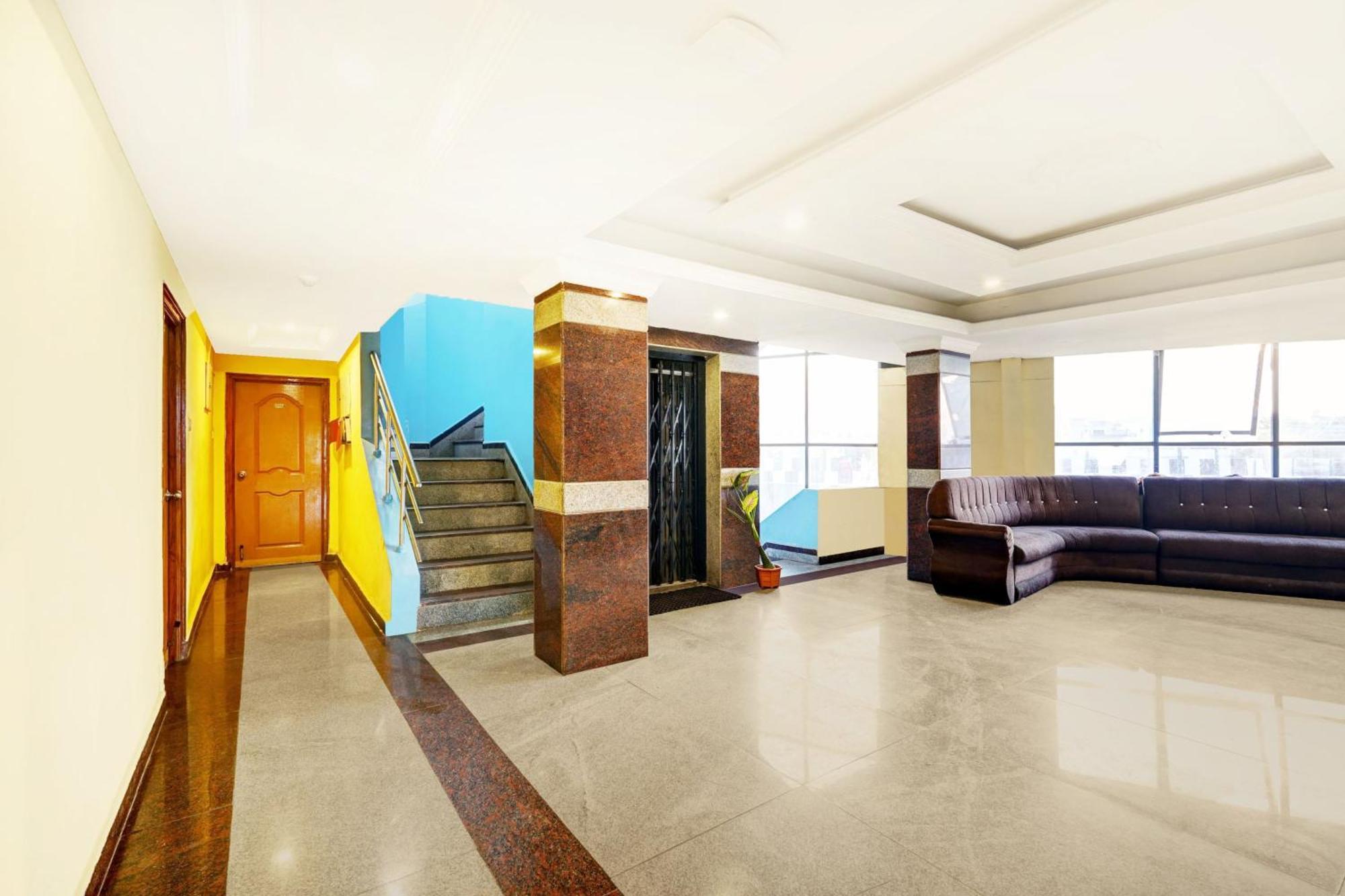 Super Hotel O Padmavathi Puram Near Railway Station Tirupati Kültér fotó